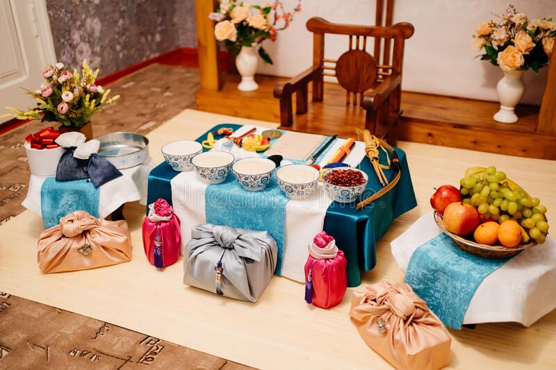 korean-traditional-holiday-doljanchi-baby-s-first-birthday-decoration-korean-traditional-holiday-doljanchi-birthday-173141108